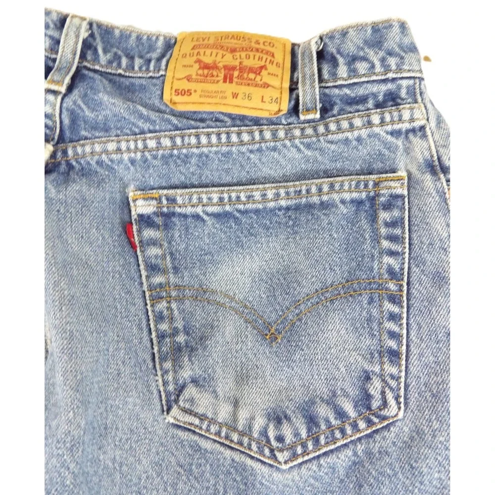 VTG Levis 505 Regular Fit Straight Leg Jeans Men 36x34 Medium Wash Denim Indigo
